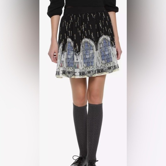Hot Topic Dresses & Skirts - Hot Topic Harry Potter Hogwarts Great Hall Chiffon SkirtSize 18 | Junior